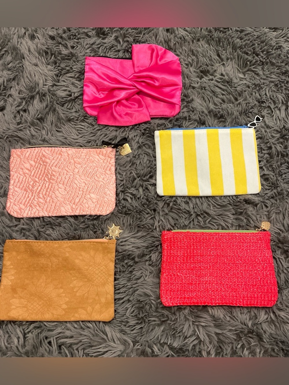 ipsy Pink Bow Headwrap with Assorted Zip Pouches